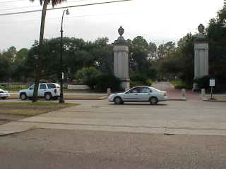 Entrance to Audubon Park.