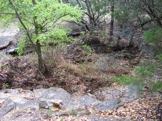 Stream between Discovery and Horizon.