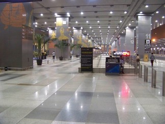 Drop off area, Delhi International Airport, India.